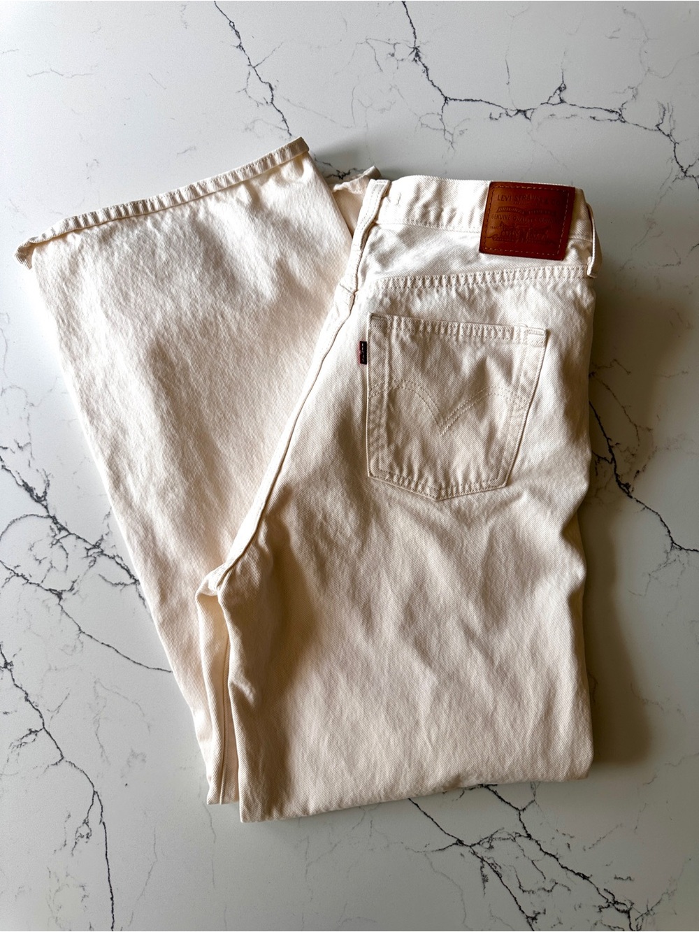 Levi's Cream Straight-Leg Jeans
